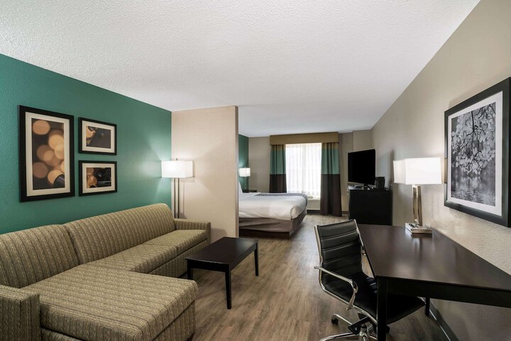 Room 14 of 29