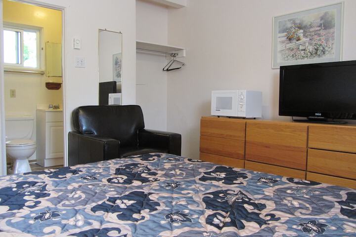 Room 26 of 33
