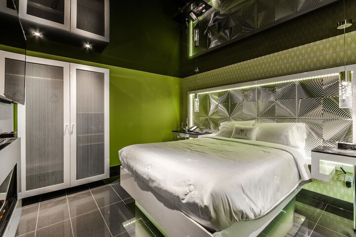 Room 42 of 83