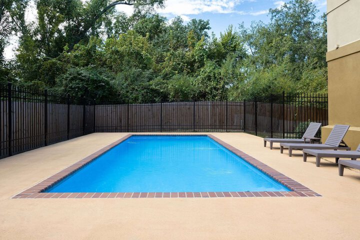 Pool 7 of 53