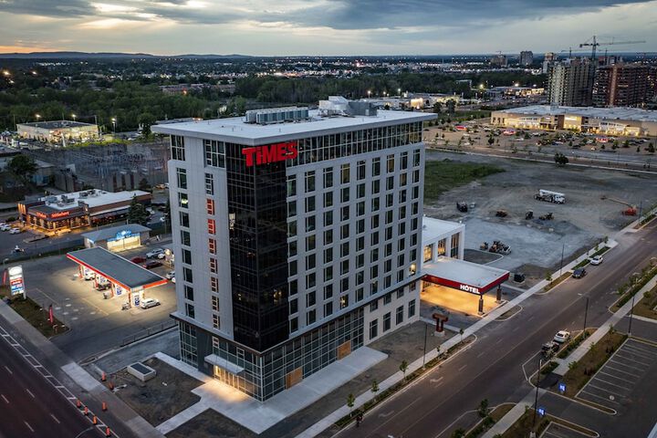 Grand Times Hotel Laval - Centropolis