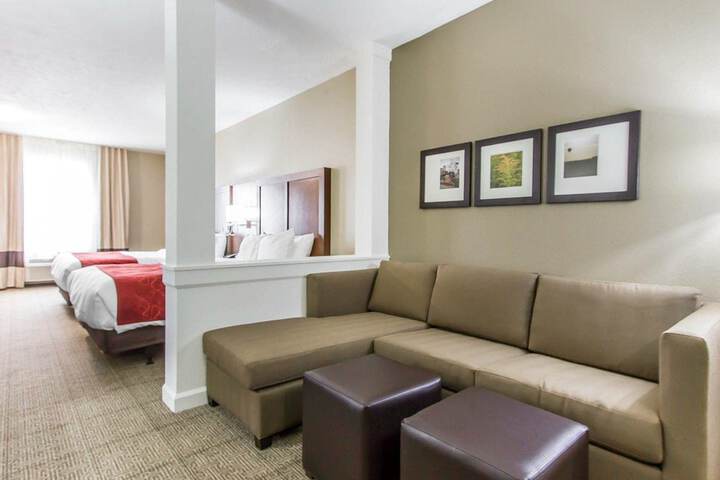 Room 25 of 47