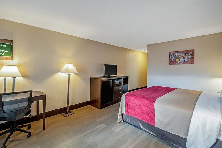 Room 17 of 26