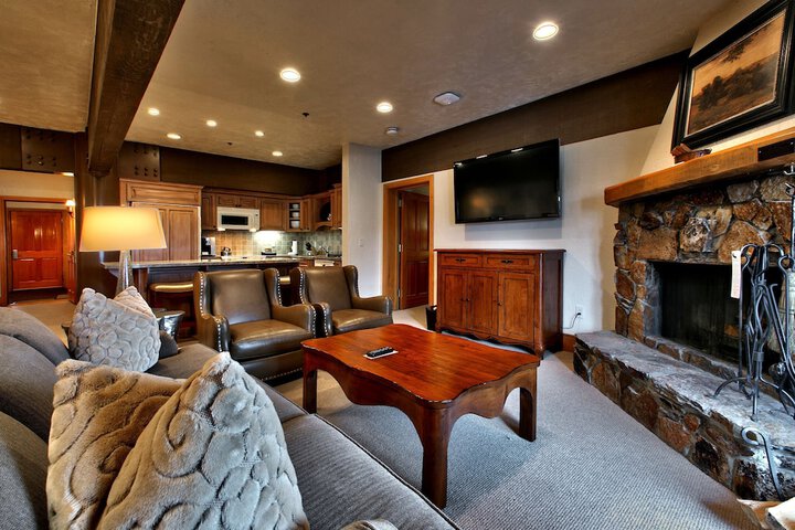 Room 151 of 500