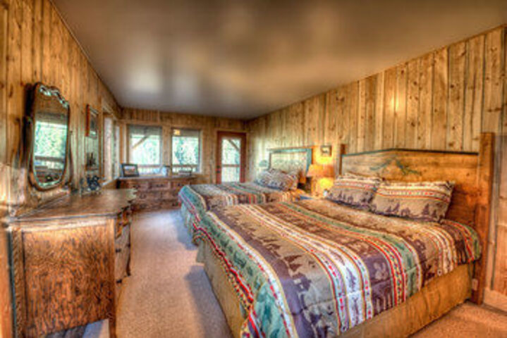 Wild Skies Cabin Rental at Flat Tops