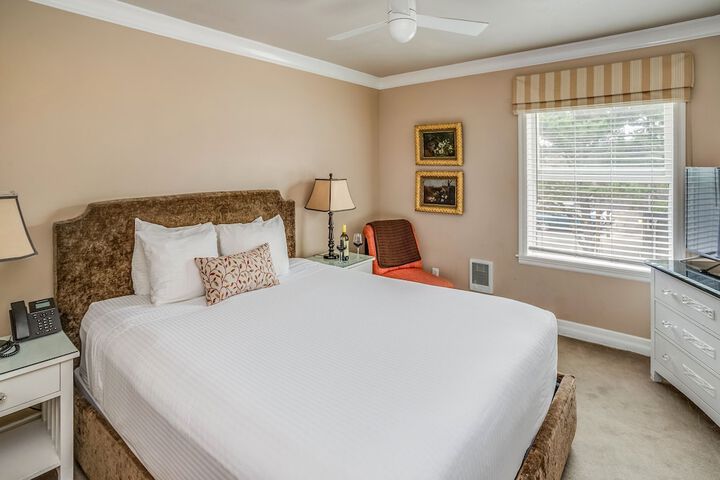 Cannon Beach Hotel Collection