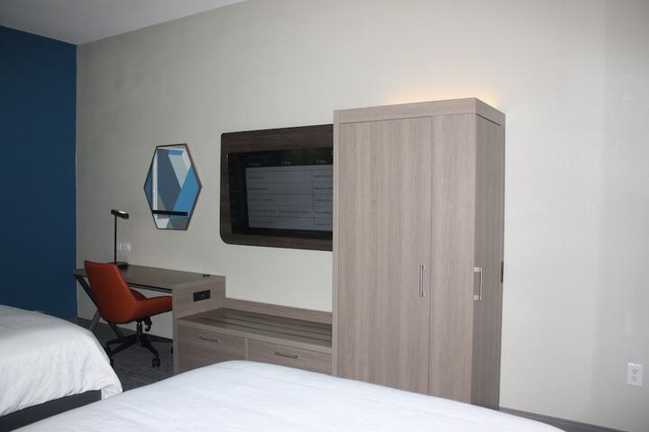 Holiday Inn Express Hotel & Suites Shamrock North by IHG