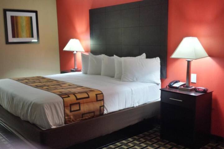 Room 20 of 28