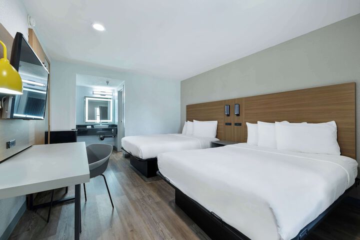 Room 29 of 34