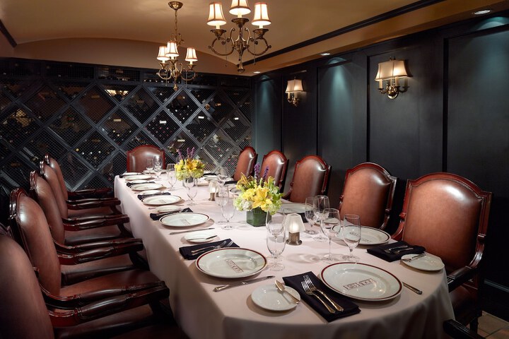 Dining 164 of 200