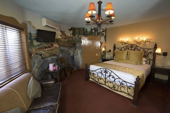 Room 403 of 461