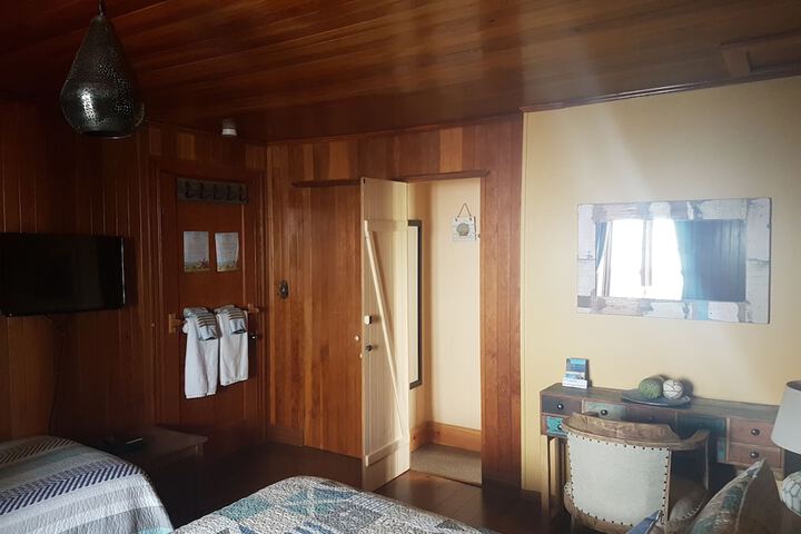 Room 17 of 37
