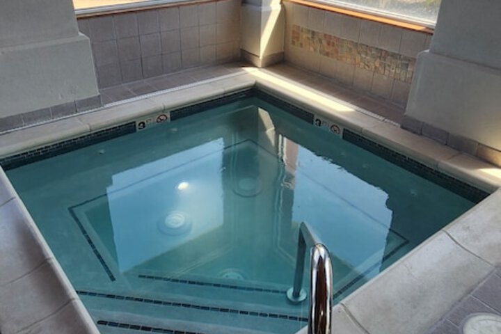 Pool 8 of 44