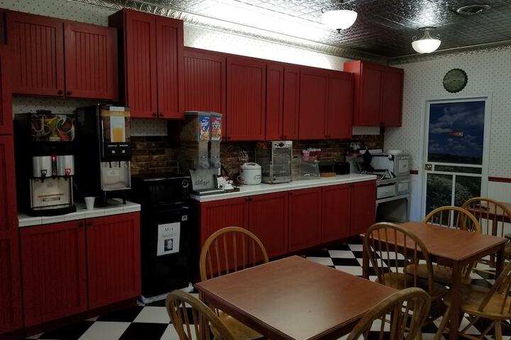 Prairie Inn
