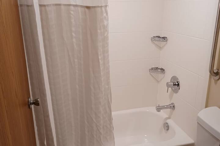 Room 12 of 46