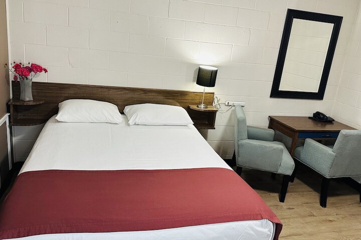 Room 40 of 44