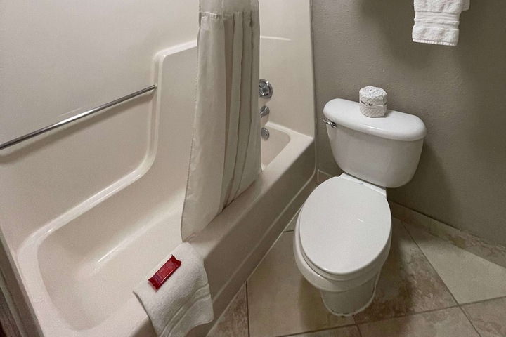 Room 15 of 26