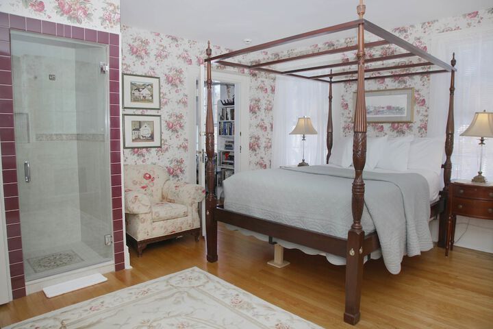 Room 21 of 80