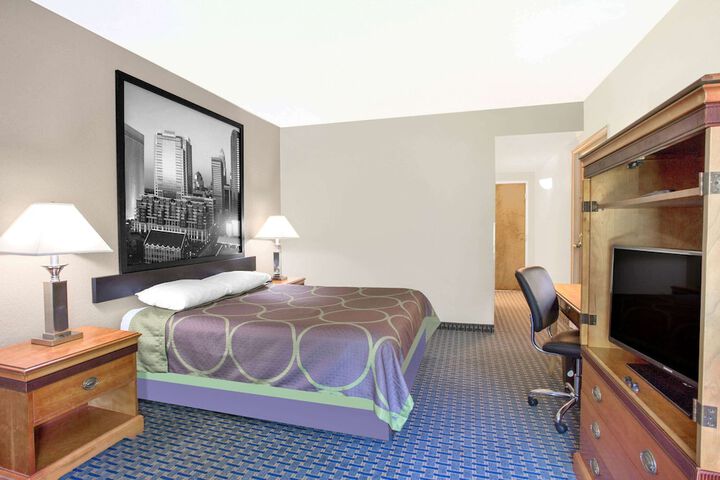 Room 22 of 30