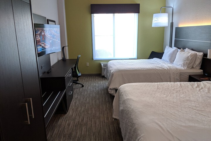 Holiday Inn Express & Suites Charlotte-Concord-I-85 by IHG