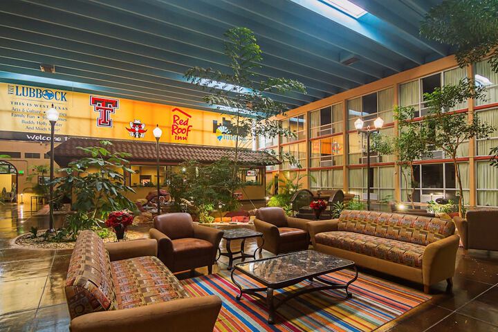 Hotel Interior 9 of 26
