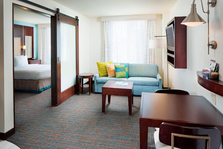 Room 10 of 31