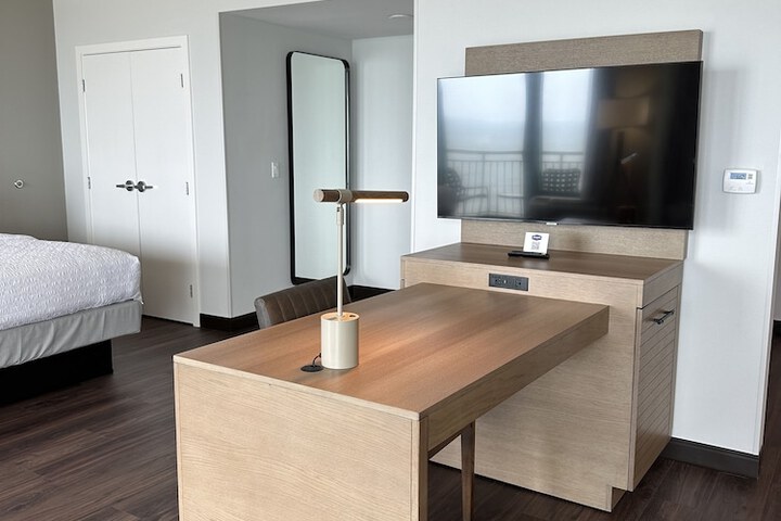 Room 48 of 104