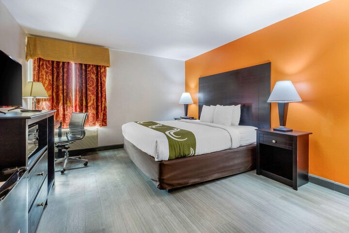 Room 20 of 26