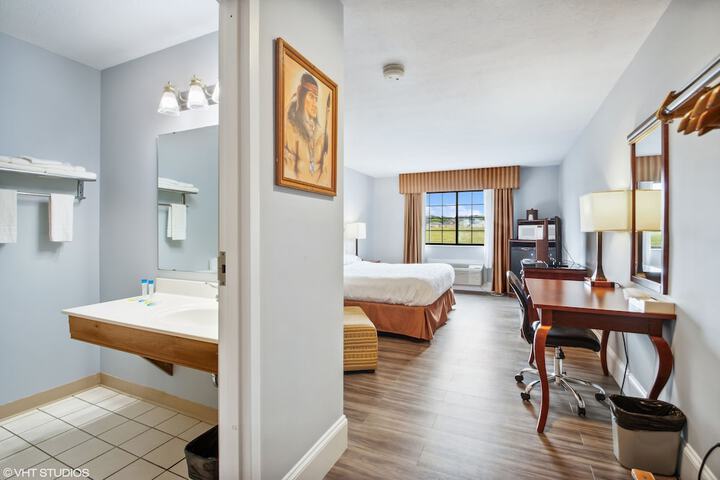 Room 22 of 46