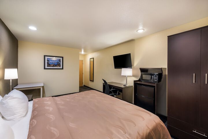 Room 31 of 40