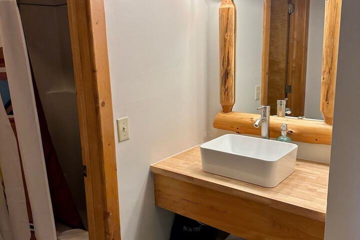 Room 13 of 30