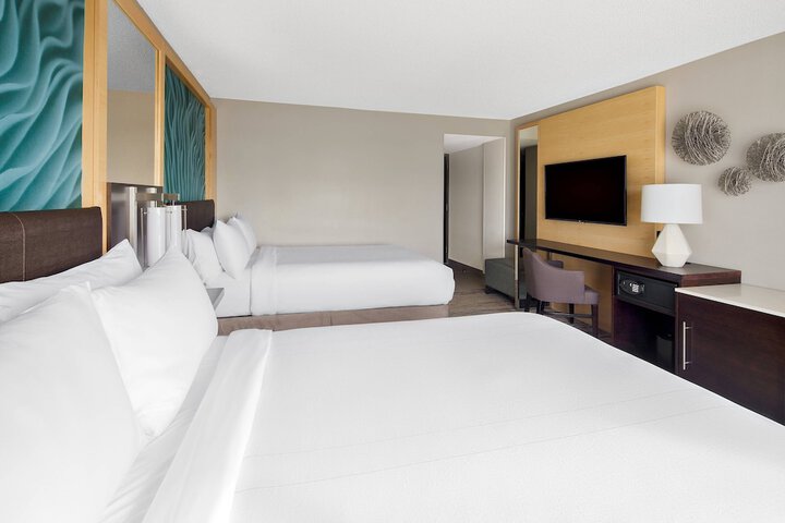 Room 34 of 92