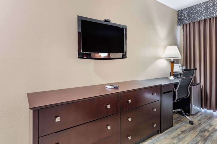 Room 17 of 50