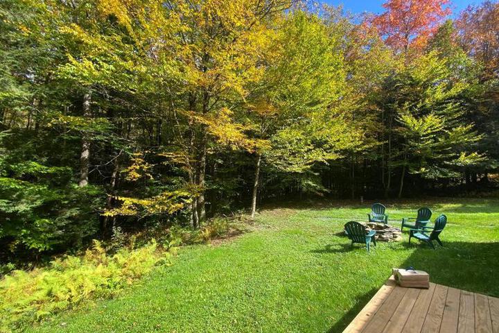 The Cabin at Benton Hollow