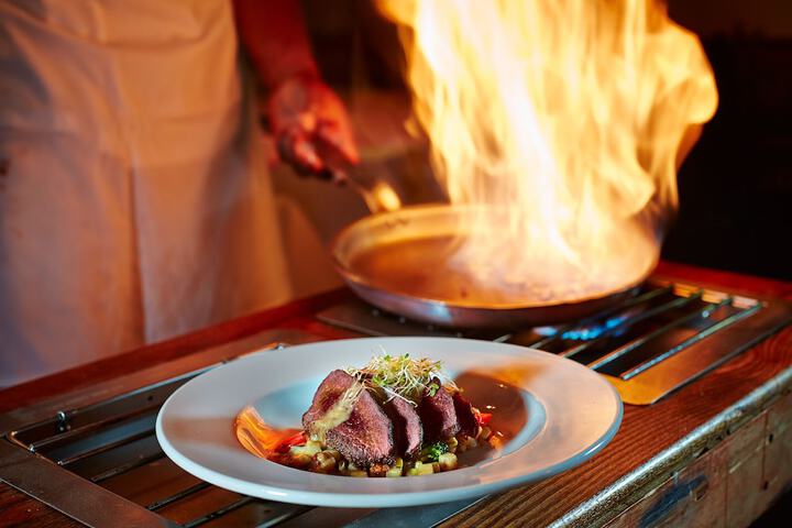 Dining 37 of 71