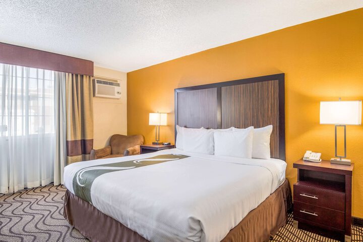 Room 15 of 29