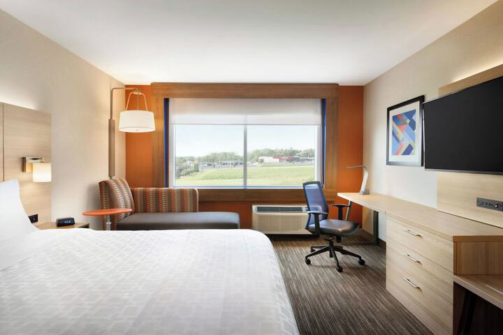 Holiday Inn Express and Suites Nebraska City by IHG