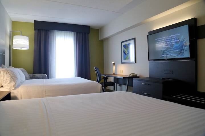 Room 27 of 51