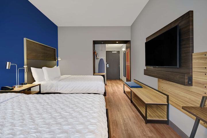 Tru by Hilton Troy Detroit