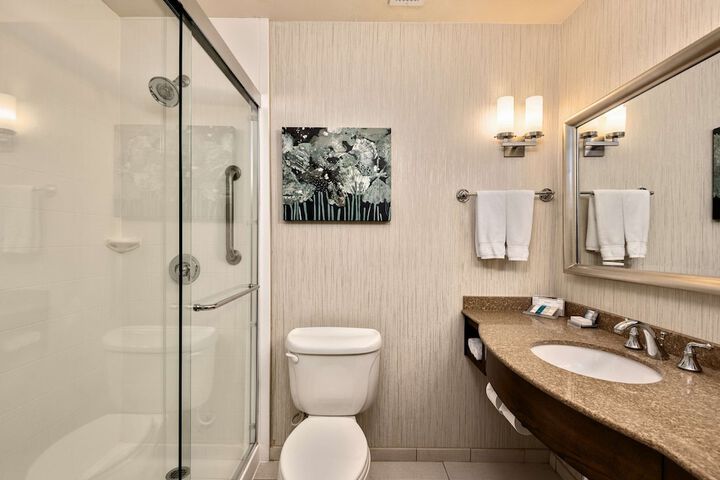 Room 15 of 28