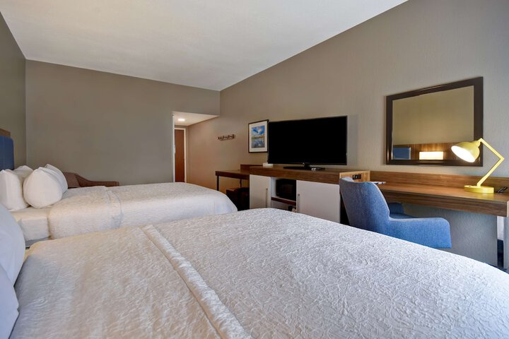 Room 40 of 69