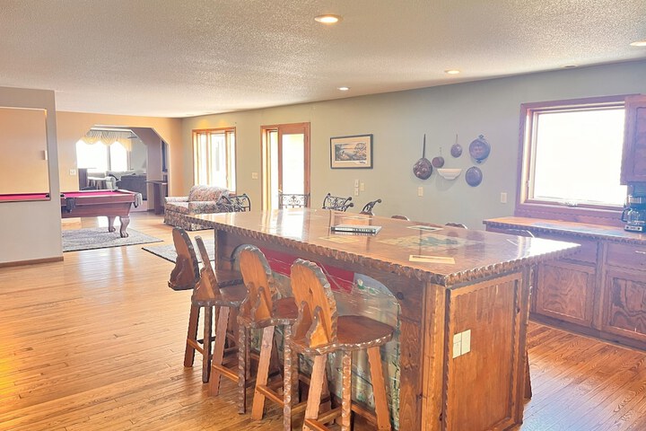 Horseshoe Bay Lodge