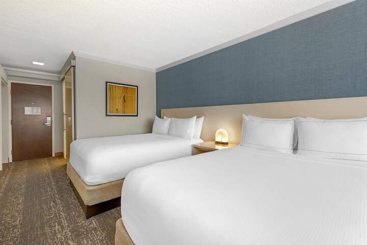 DoubleTree by Hilton Spokane City Center