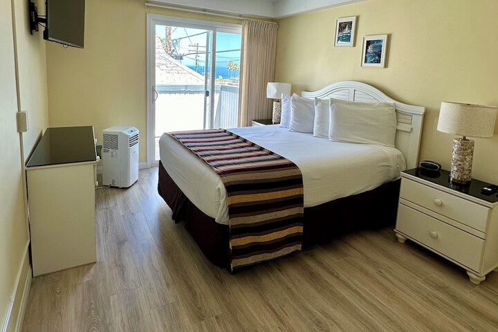 Room 13 of 41