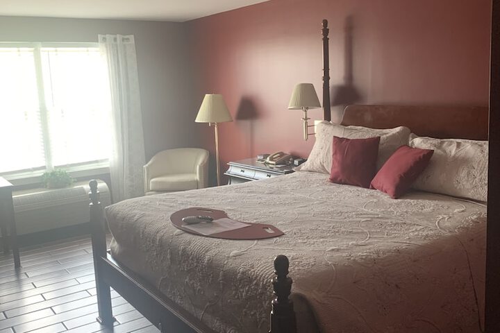 Room 25 of 42