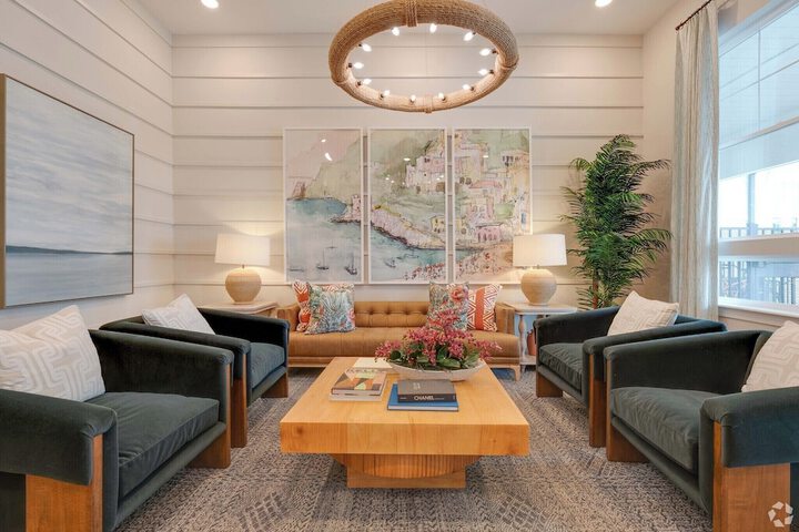Luxurious Apartments - Pool Gym Bikes