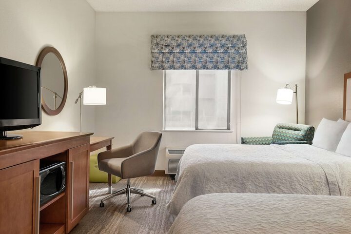 Room 8 of 33