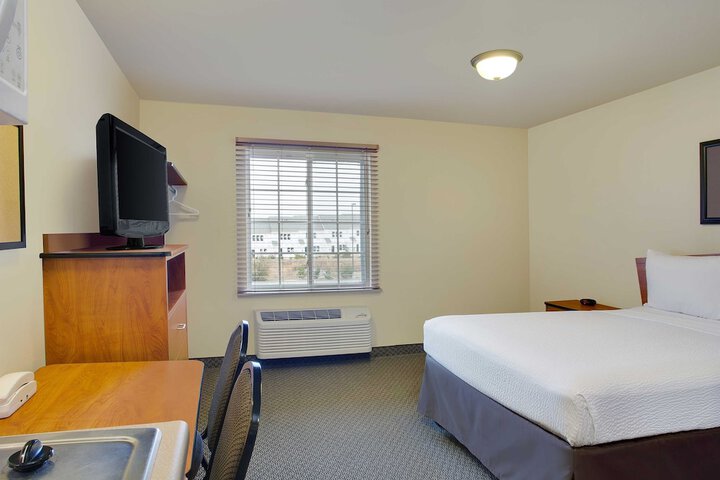 Room 19 of 25