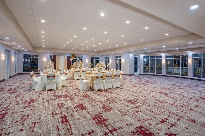 Hilton Garden Inn Chesapeake / Greenbrier