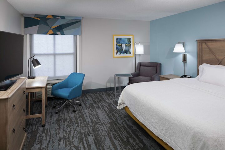 Room 12 of 36